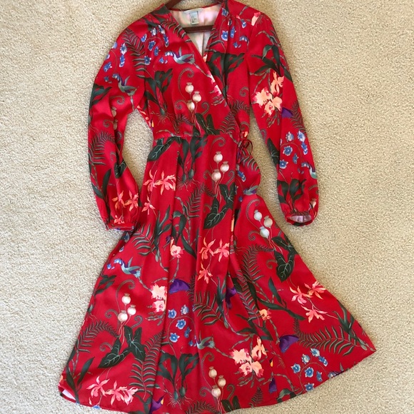 Zara Dresses & Skirts - Gorgeous Red Maxi Dress